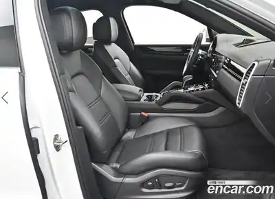 Porsche Cayenne 2023 3.0 автомат (гидро), миниатюра 10