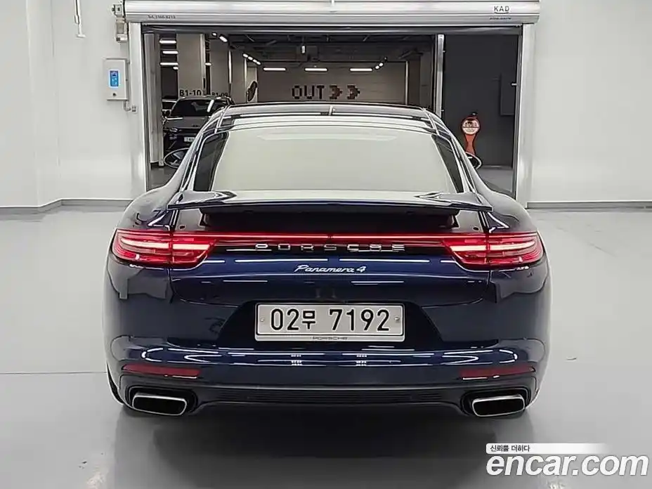 Porsche Panamera 2017 3.0 автомат (гидро), фото 3