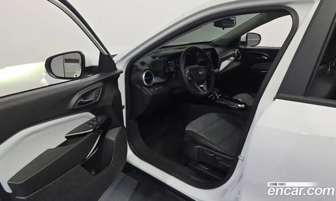 Chevrolet Trax 2023 1.2 автомат (гидро), фото 13