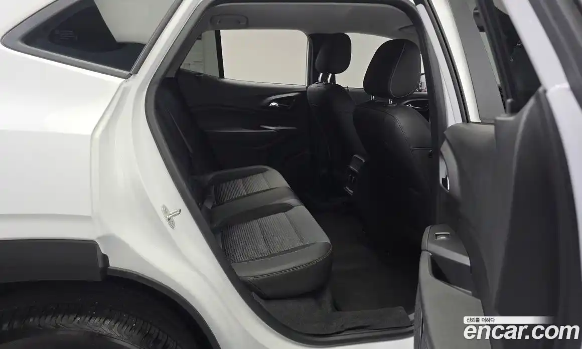 Chevrolet Trax 2023 1.2 автомат (гидро), фото 17
