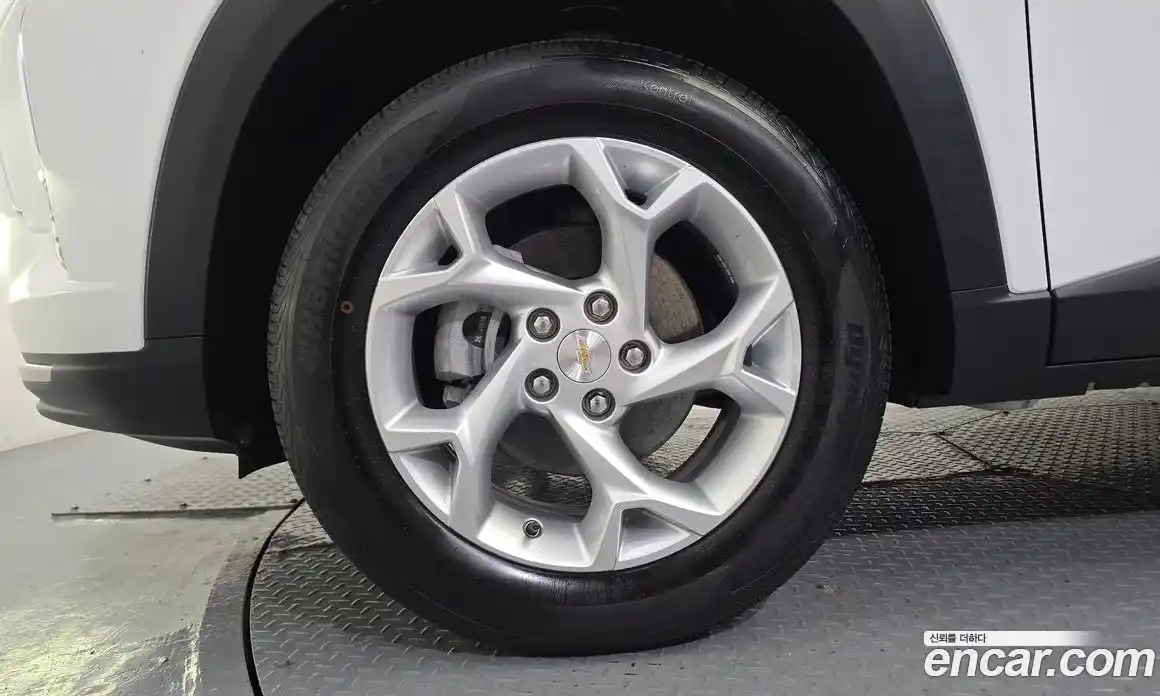 Chevrolet Trax 2023 1.2 автомат (гидро), фото 5
