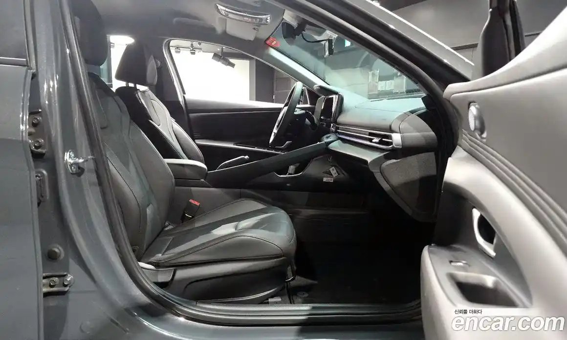 Hyundai Avante 2025 1.6 автомат (гидро), фото 16