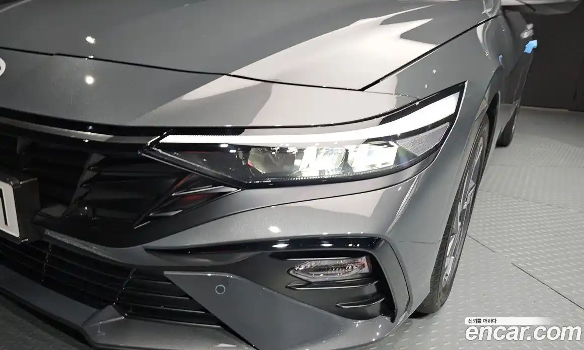 Hyundai Avante 2025 1.6 автомат (гидро), фото 8