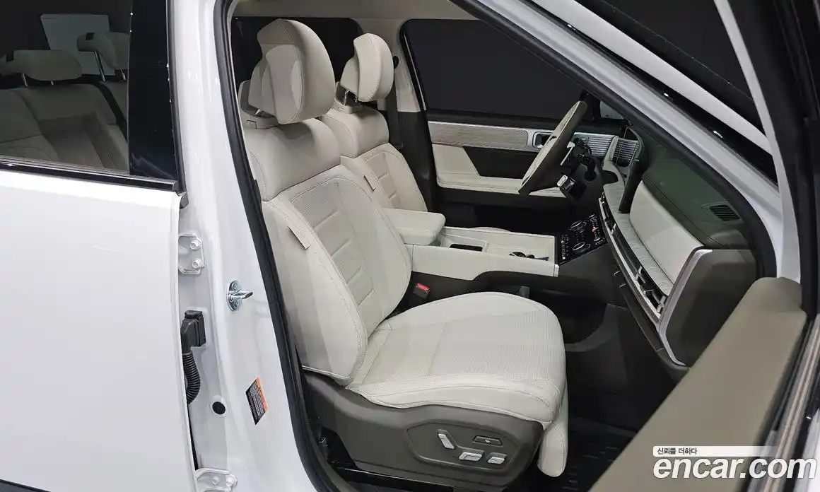 Hyundai Santa Fe 2025 2.5 автомат (гидро), фото 16