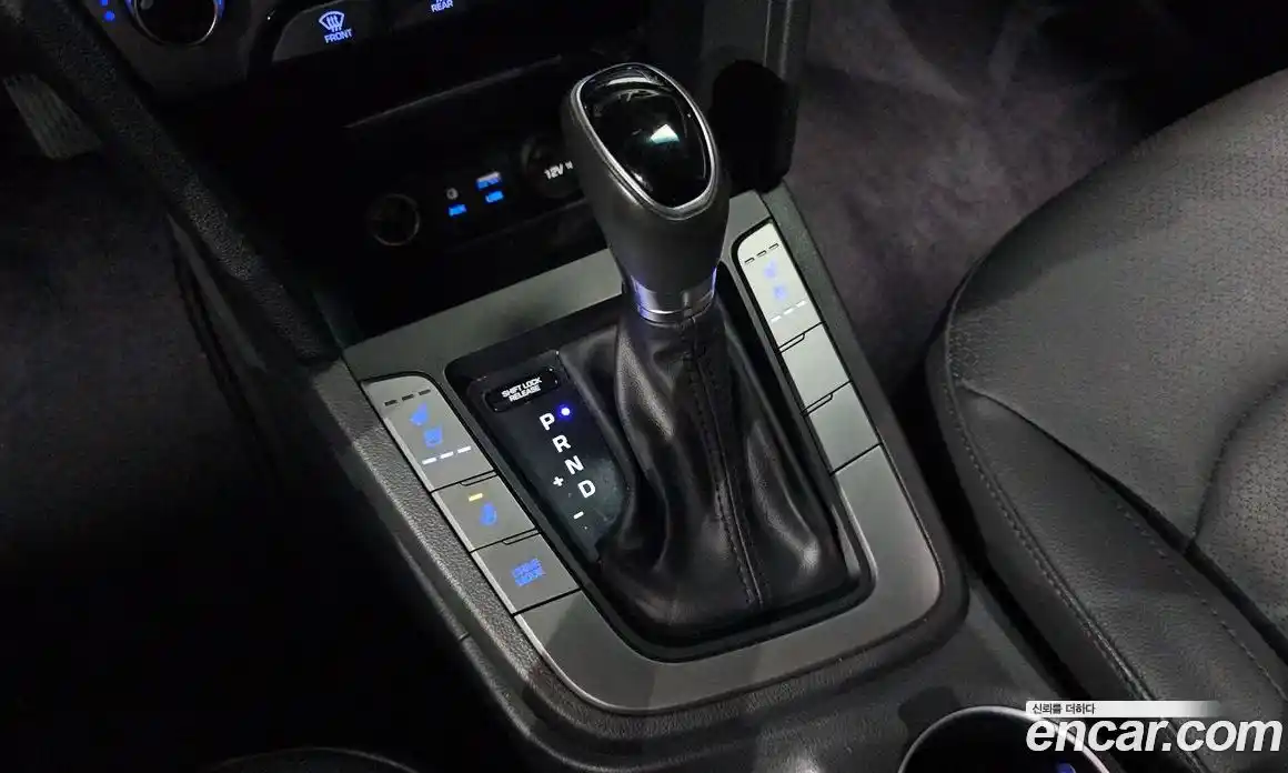 Hyundai Avante 2017 1.6 автомат (гидро), фото 12
