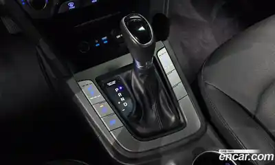Hyundai Avante 2017 1.6 автомат (гидро), миниатюра 12