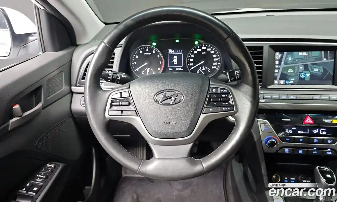 Hyundai Avante 2017 1.6 автомат (гидро), фото 19