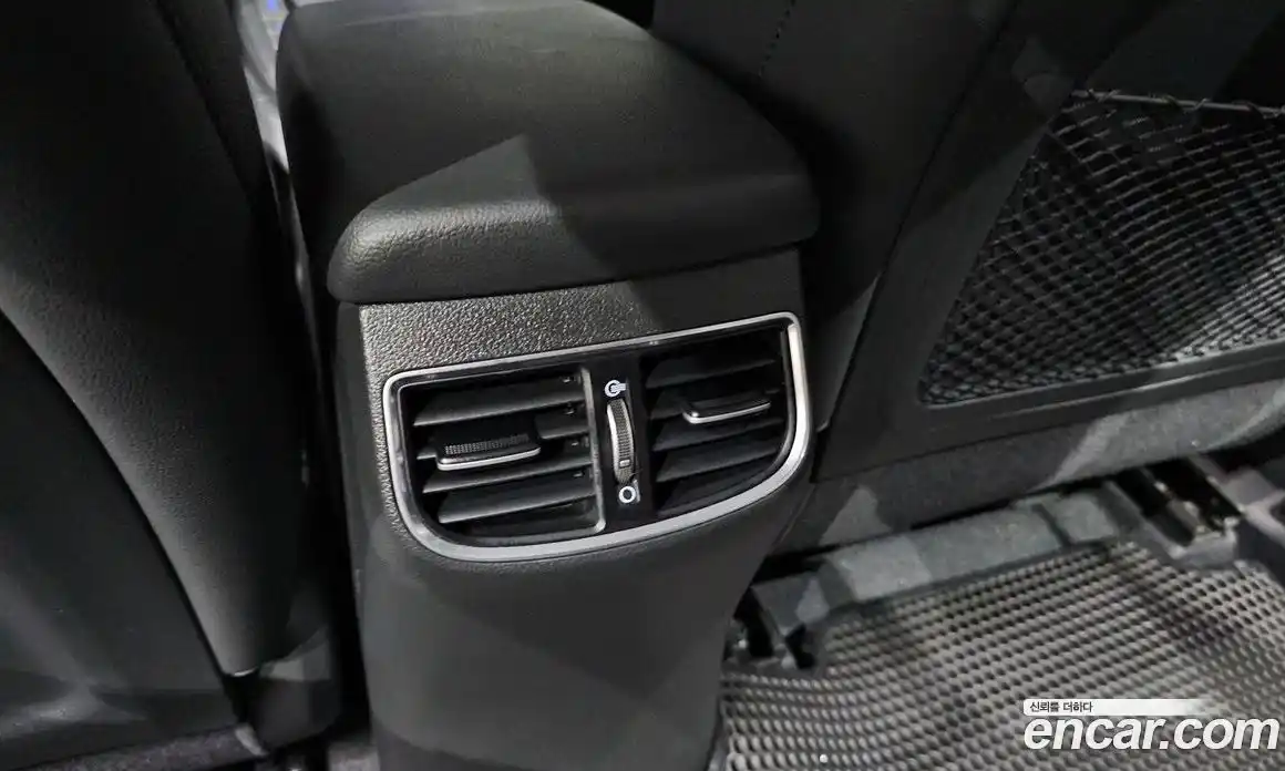 Hyundai Avante 2017 1.6 автомат (гидро), фото 27