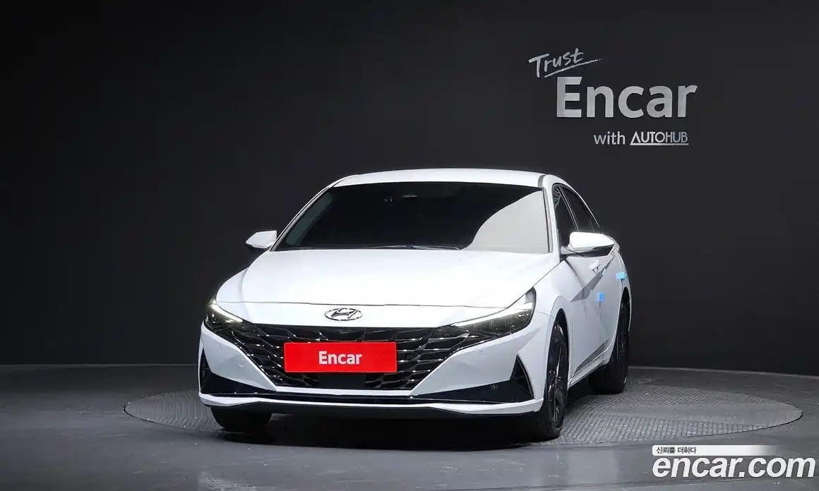 Hyundai Avante 2022 1.6 автомат (гидро), фото 3