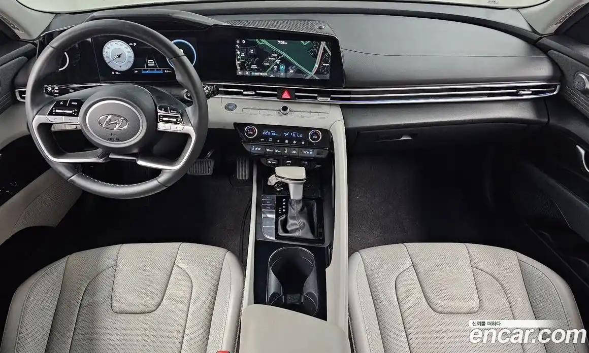 Hyundai Avante 2022 1.6 автомат (гидро), фото 7