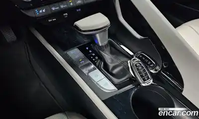 Hyundai Avante 2022 1.6 автомат (гидро), миниатюра 9