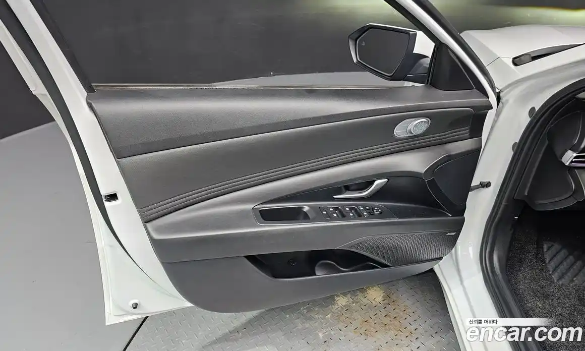 Hyundai Avante 2020 1.6 автомат (гидро), фото 14