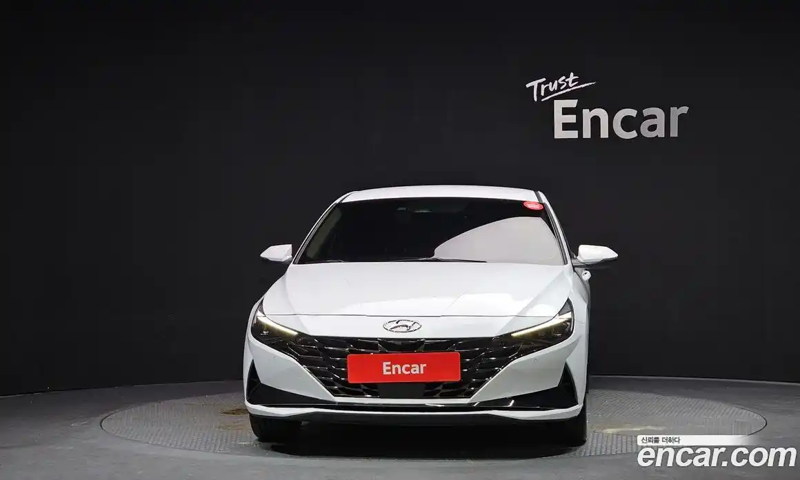 Hyundai Avante 2020 1.6 автомат (гидро), фото 3