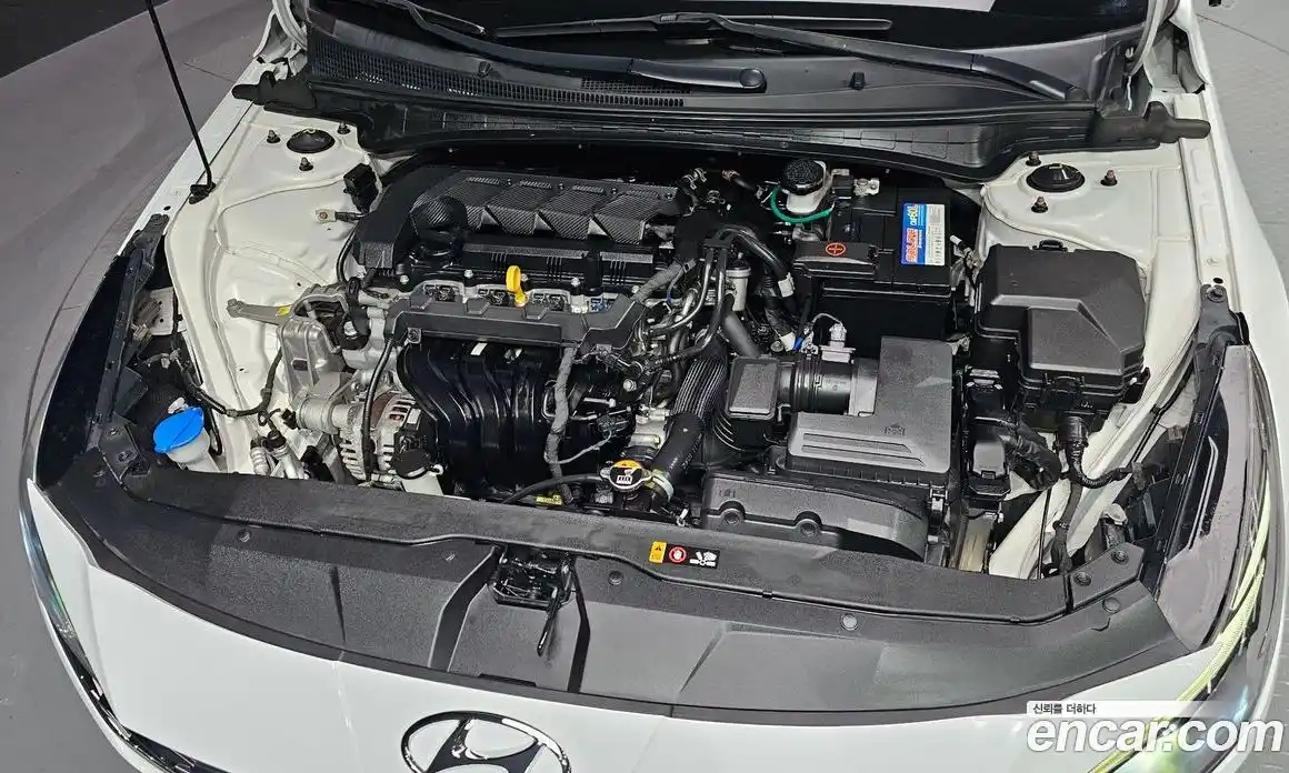 Hyundai Avante 2020 1.6 автомат (гидро), фото 6