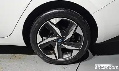 Hyundai Avante 2020 1.6 автомат (гидро), миниатюра 7
