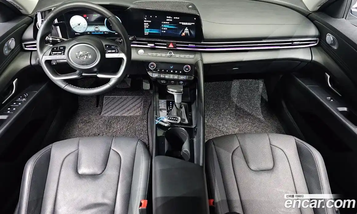 Hyundai Avante 2020 1.6 автомат (гидро), фото 10