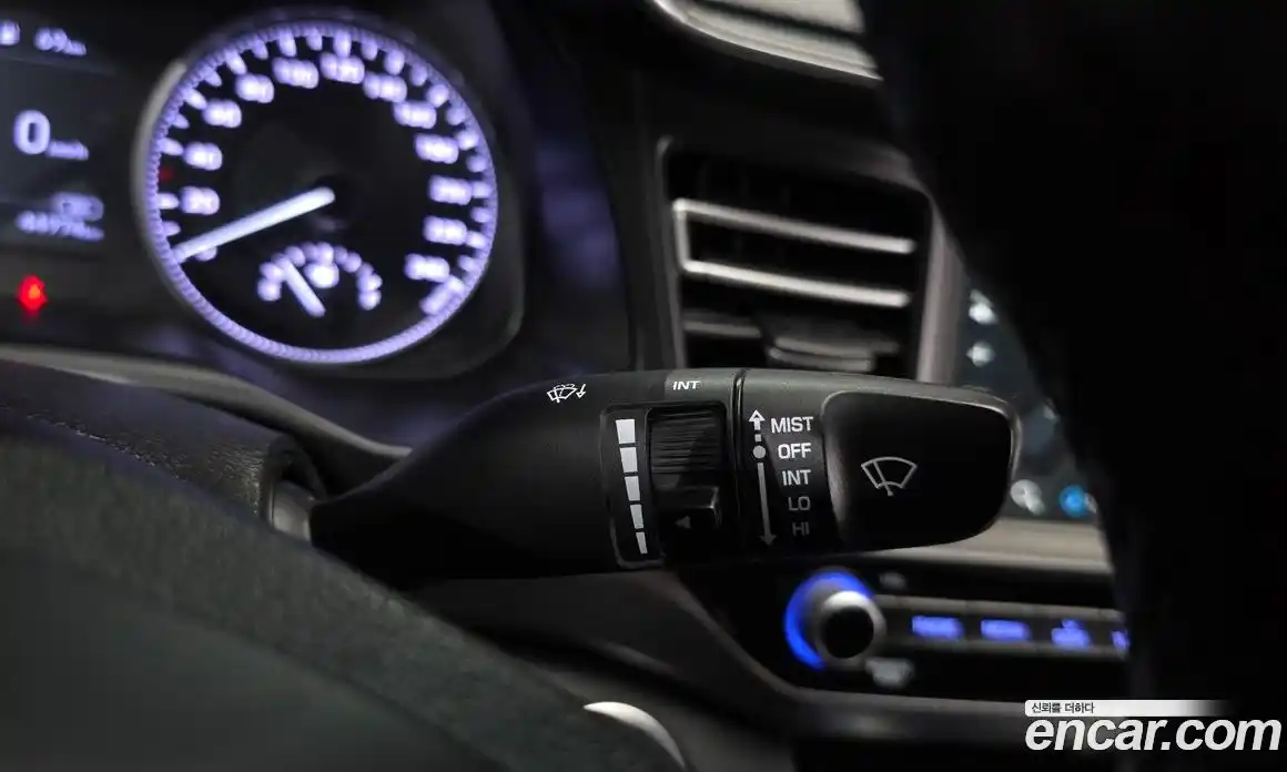 Hyundai Avante 2019 1.6 автомат (гидро), фото 28