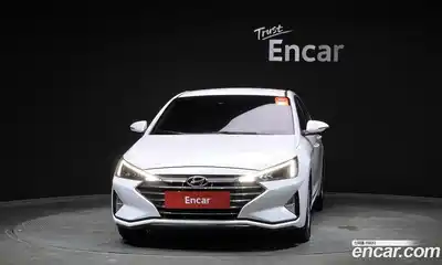 Hyundai Avante 2019 1.6 автомат (гидро), миниатюра 3