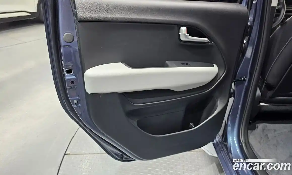 Kia Ray 2024 0.1 автомат (гидро), фото 14