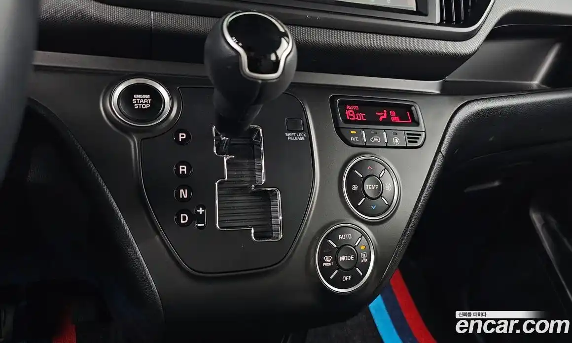 Kia Ray 2022 1.0 автомат (гидро), фото 11