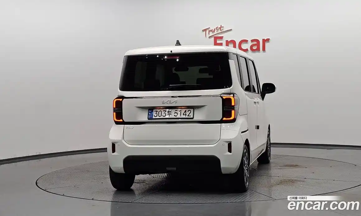 Kia Ray 2022 1.0 автомат (гидро), фото 3
