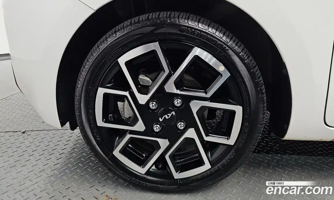 Kia Ray 2022 1.0 автомат (гидро), фото 4