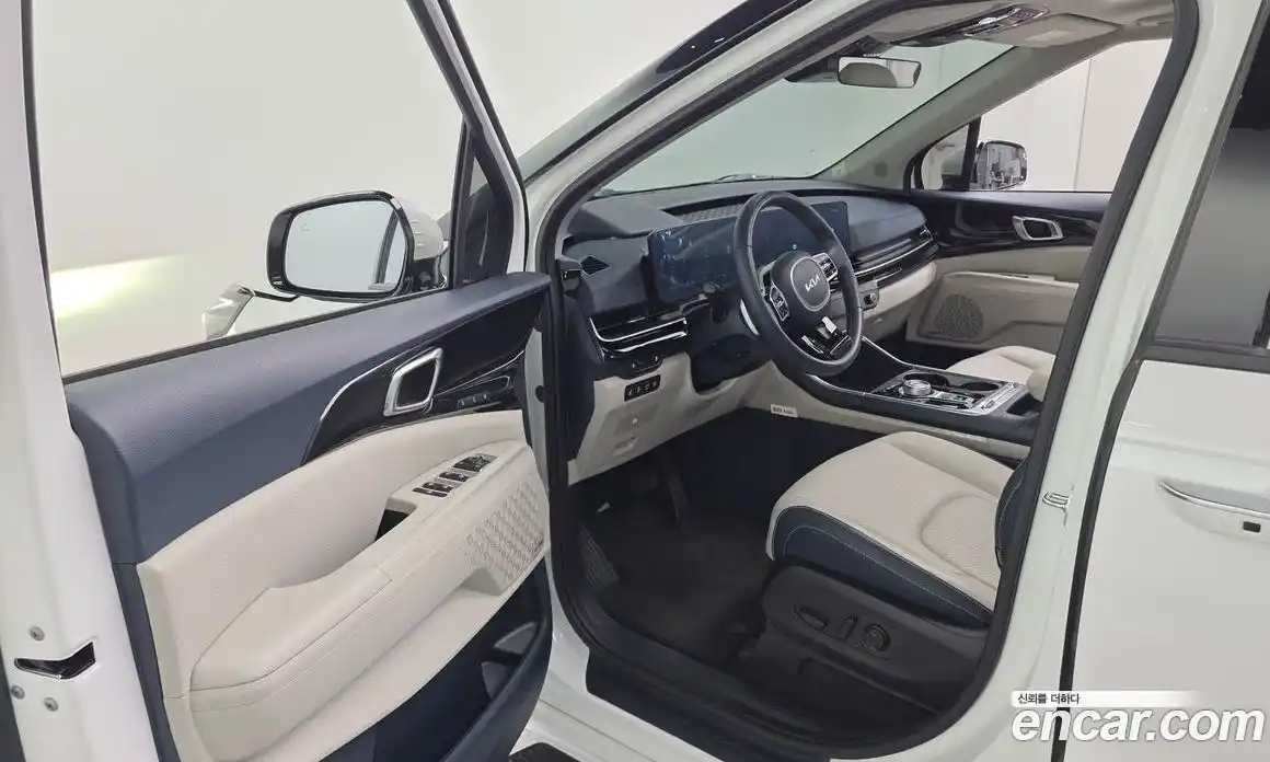 Kia Carnival 2024 1.6 автомат (гидро), фото 13