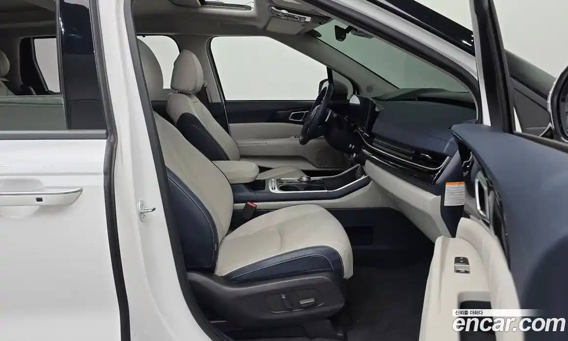 Kia Carnival 2024 1.6 автомат (гидро), фото 16
