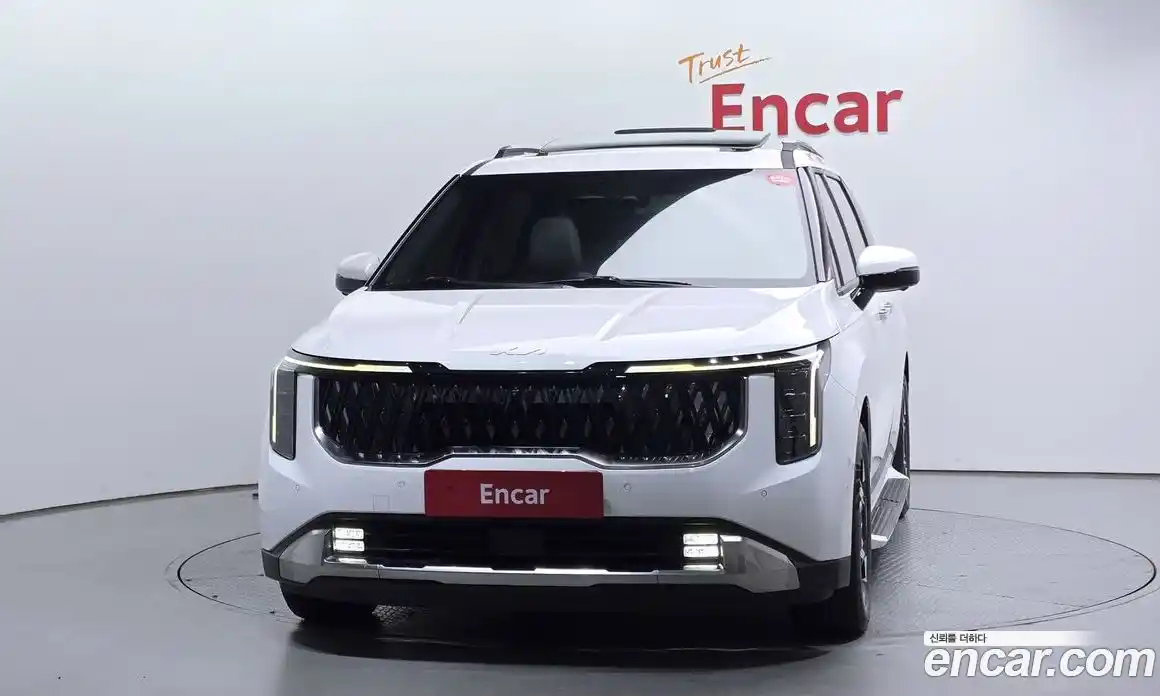 Kia Carnival 2024 1.6 автомат (гидро), фото 3