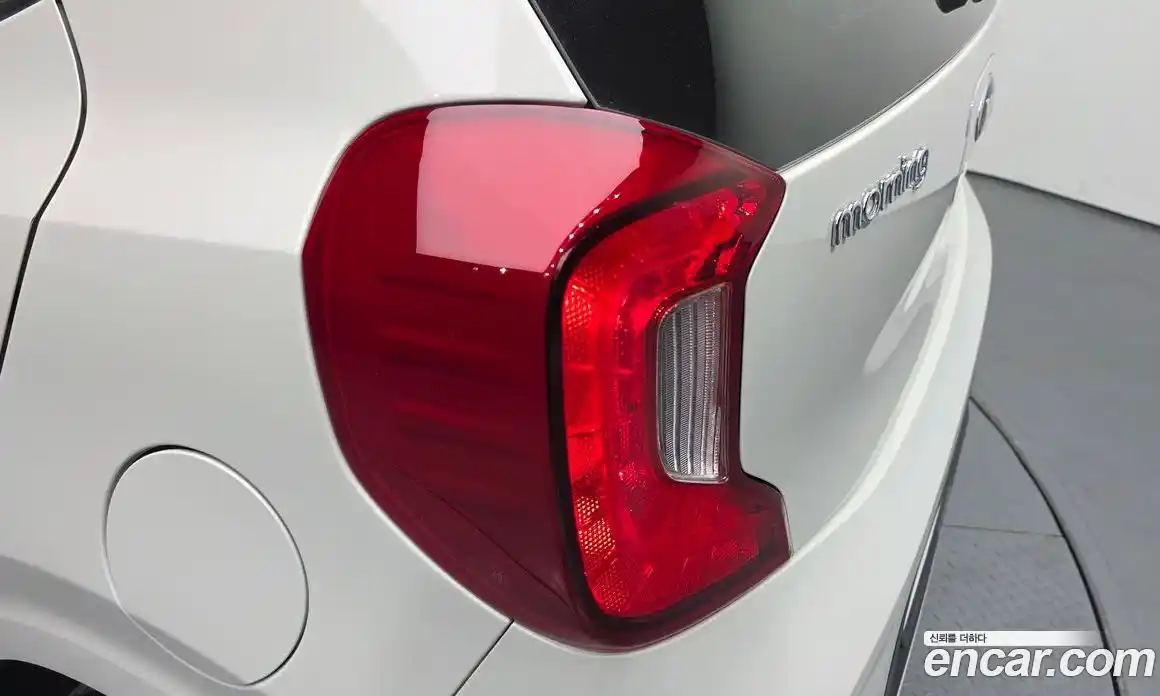 Kia Morning 2018 1.0 автомат (гидро), фото 9