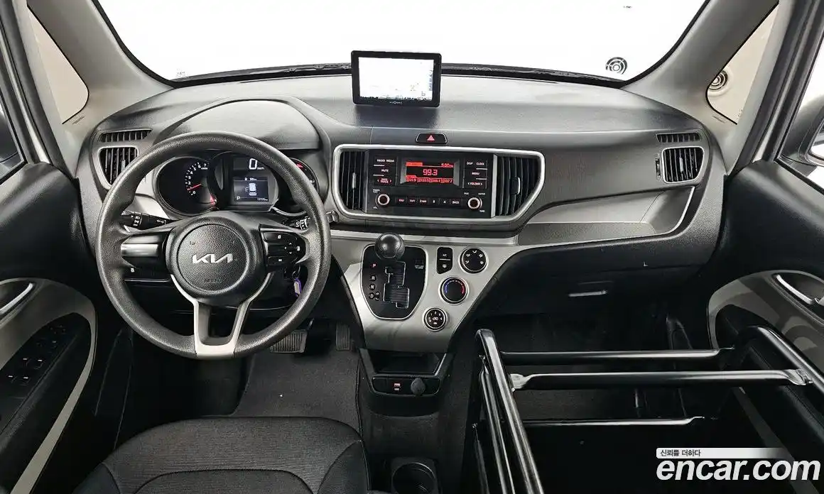 Kia Ray 2022 1.0 автомат (гидро), фото 7