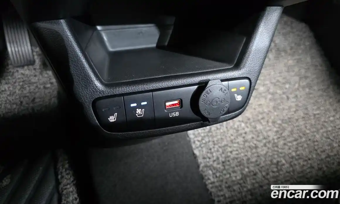 Kia Ray 2022 1.0 автомат (гидро), фото 24