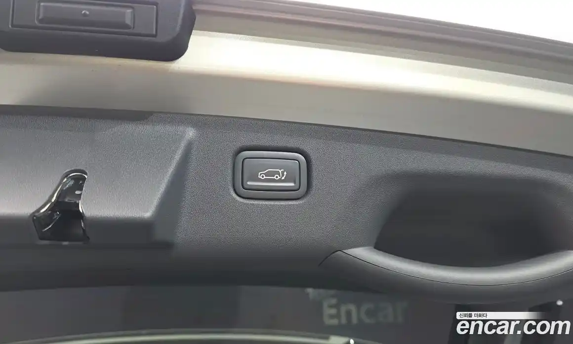 Kia EV3 2024 0.2 автомат (гидро), фото 37