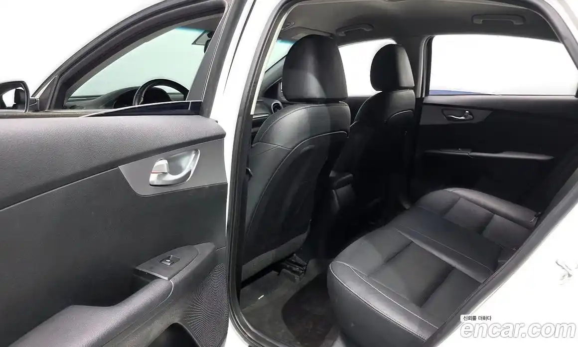 Kia K3 2022 1.6 автомат (гидро), фото 11