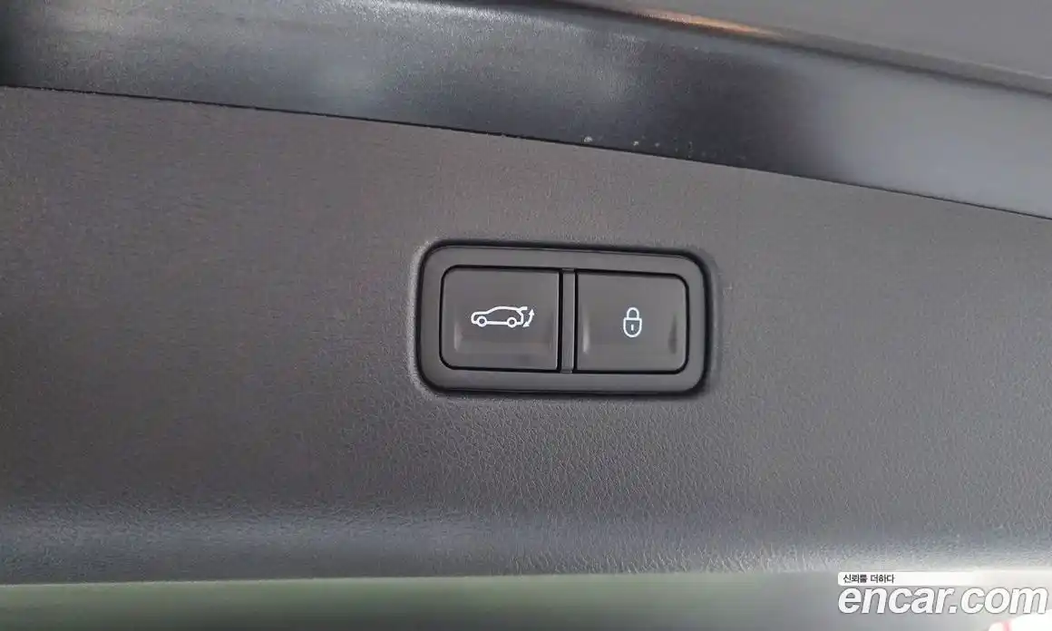Genesis GV70 2025 2.5 автомат (гидро), фото 24