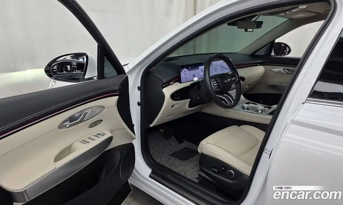 Genesis GV70 2024 2.5 автомат (гидро), фото 13