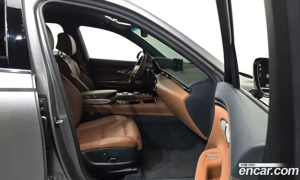 Genesis GV70 2021 2.5 автомат (гидро), фото 17