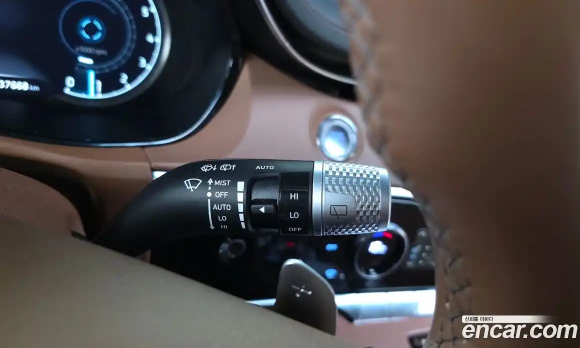 Genesis GV70 2021 2.5 автомат (гидро), фото 28