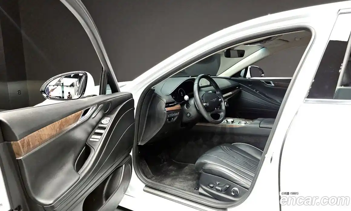 Genesis G80 2023 2.5 автомат (гидро), фото 13