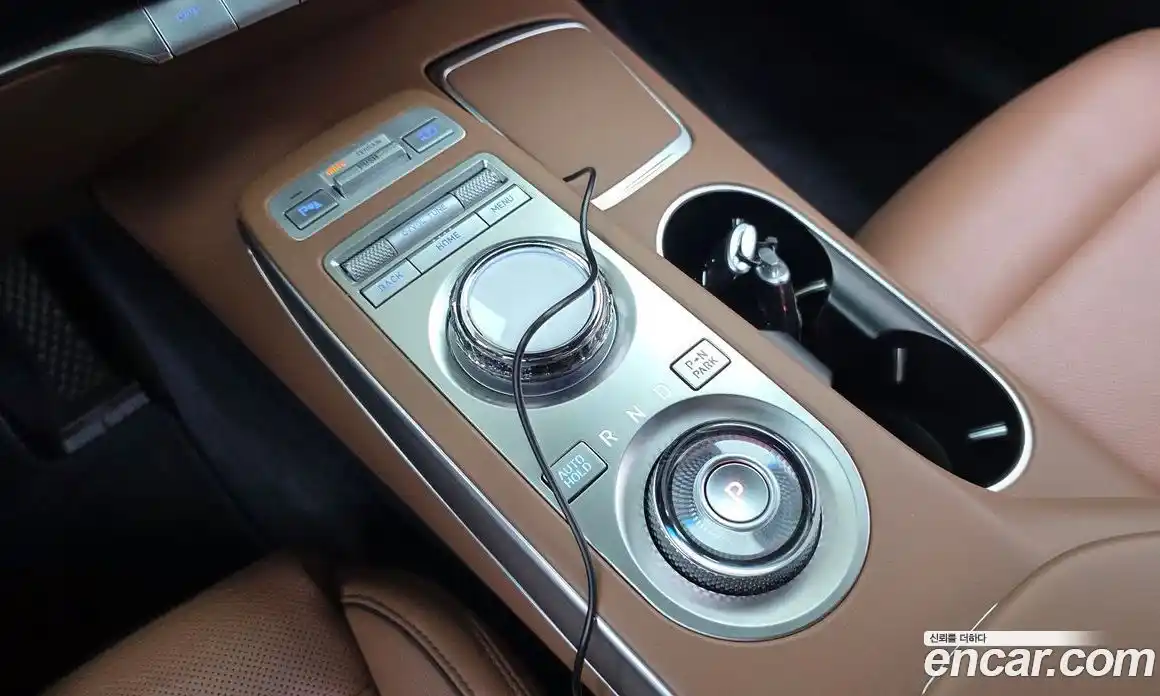 Genesis GV70 2021 2.5 автомат (гидро), фото 12