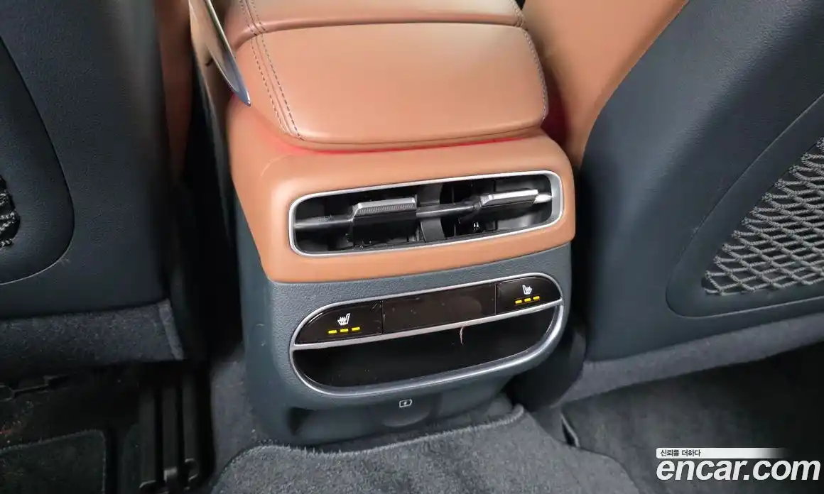 Genesis GV70 2021 2.5 автомат (гидро), фото 25