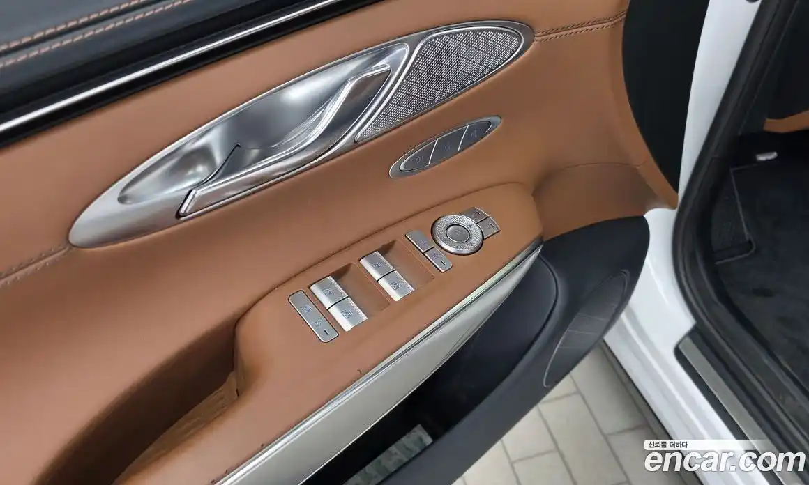 Genesis GV70 2021 2.5 автомат (гидро), фото 30