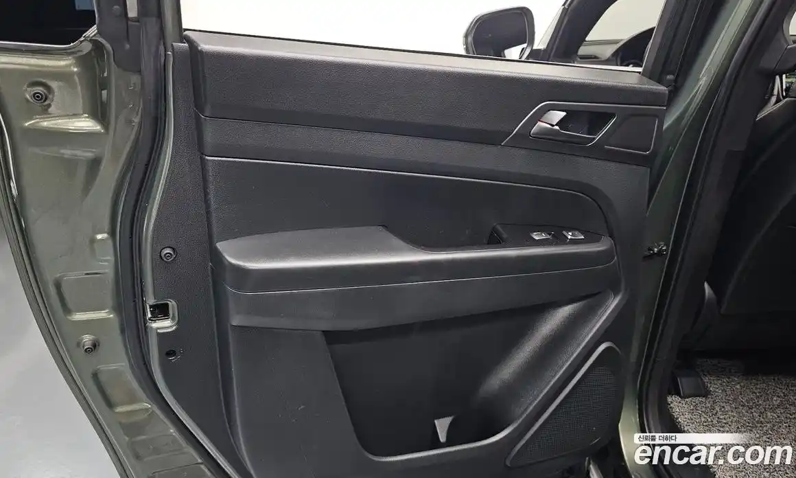 SsangYong Rexton 2023 2.2 автомат (гидро), фото 15
