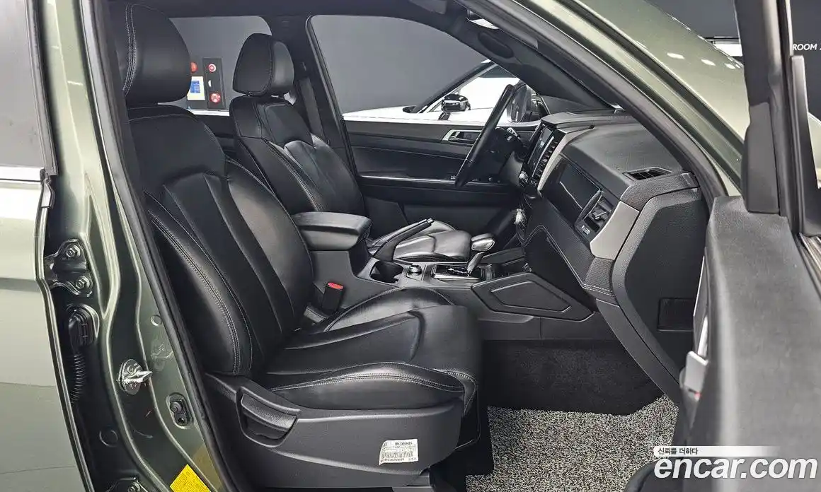 SsangYong Rexton 2023 2.2 автомат (гидро), фото 16