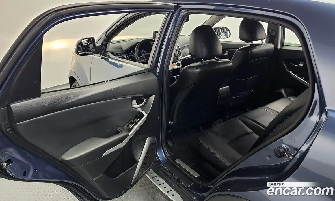 SsangYong Korando 2014 2.0 автомат (гидро), фото 18