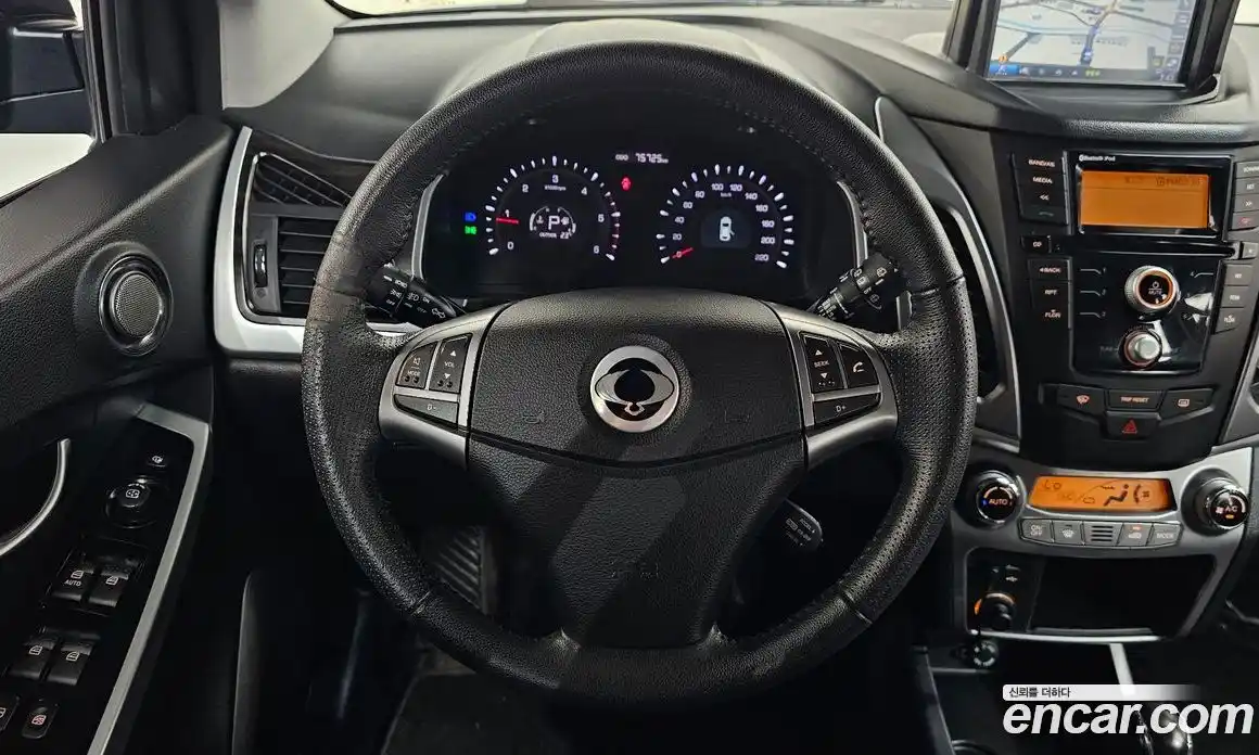 SsangYong Korando 2014 2.0 автомат (гидро), фото 20