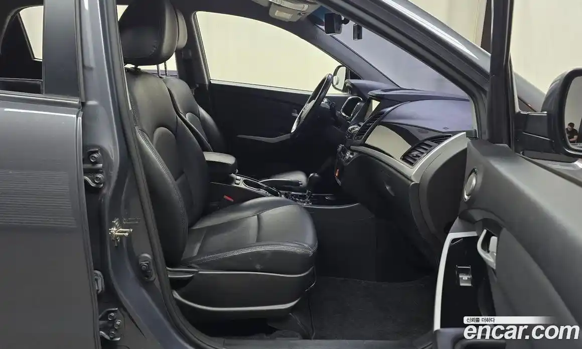 SsangYong Korando 2017 2.2 автомат (гидро), фото 16