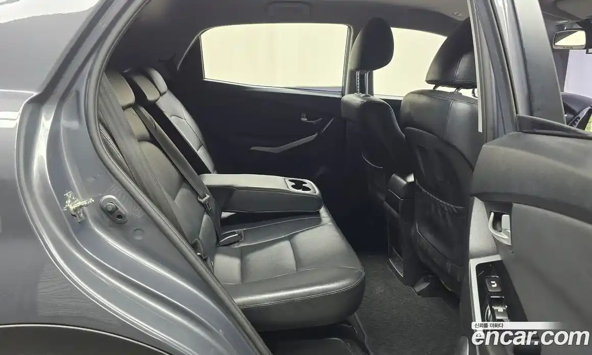 SsangYong Korando 2017 2.2 автомат (гидро), фото 17