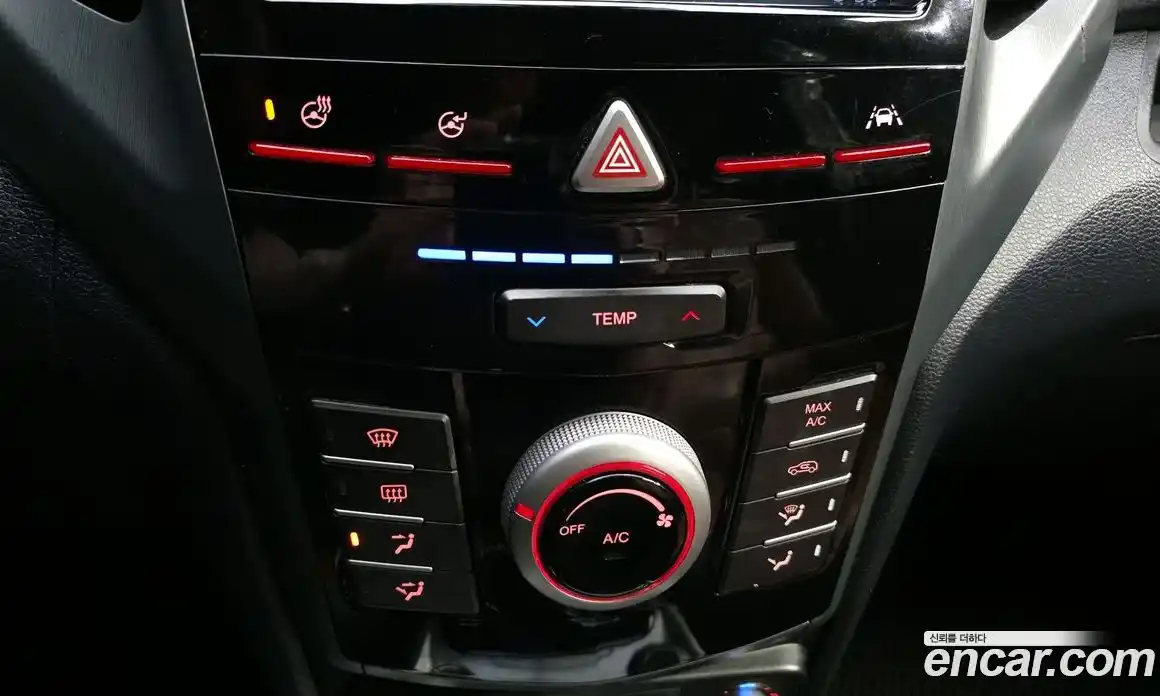 SsangYong TIBOLI 2018 1.6 автомат (гидро), фото 17