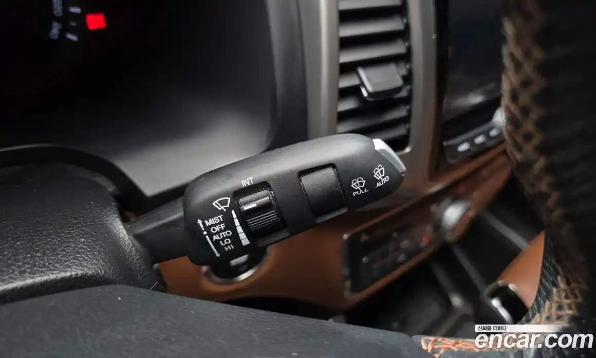 SsangYong Rexton 2018 2.2 автомат (гидро), фото 17